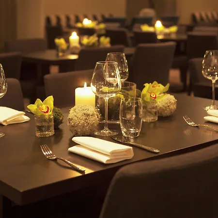 Quality فندق تُنسبارغ